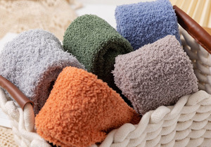 Sungan Extra lungo sopra il ginocchio caldi pelosi calzini invernali ricamati su misura a maglia per ragazze adolescenti calze - Product Image 5