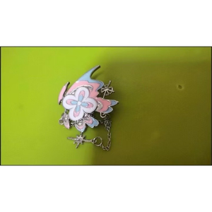 Broches de metal elegantes y modernos para mujer, insignias de esmalte con inicial, colgantes de moda para parejas de boda, regalo del 7 de marzo - Product Image 4