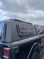 Capot de camionnette en aluminium, modèle commercial haut de gamme avec portes à double ouverture, compatible avec Ram 1500 2019-2024 Quad Cab 6.4ft, étanchéité résistante aux intempéries