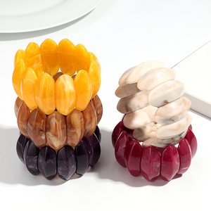 Vòng tay nữ bằng nhựa acrylic hình oval, hạt lớn kiểu retro, kiểu dáng phóng đại, sang trọng, chất liệu đá cẩm thạch giả - Product Image 1