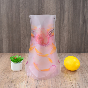 Transparent Bouquet Packaging Bag Foldable Plastic Vase Soft Vase <b>PET</b> PE Flower Vase Bag Eco Friendly Collapsible Flower Bag - Product Image 3