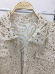 Cổ Điển Hoa Crochet Của Phụ Nữ Cardigan Áo Len Với Duy Nhất Ngực Đóng Cửa Rỗng Trong Lỗ Bãi Biển Quần Áo Với Phía Trước Logo - Product Image 2