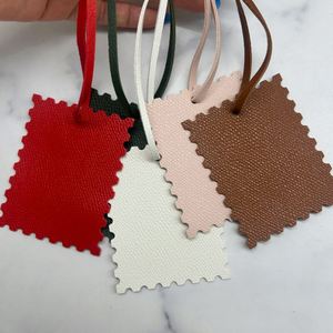 Colgante de coche con borde en zigzag de colores para imprimir, llavero en blanco, colgante de cuero PU para bolso, accesorios de decoración para carteras - Product Image 4