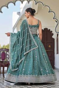 Proveedor con el Mejor Precio de Surat, Lehenga Choli para Mujer de Alta Demanda, Ropa Tradicional India para Bodas y Fiestas, Seda Pesada de Secado Rápido - Product Image 3