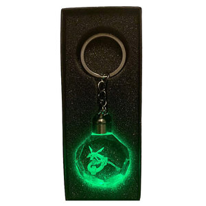 Vente en gros de porte-clés en cristal de verre octogonal avec gravure laser du logo <span class=keywords><strong>Pokeball</strong></span> japonais en 2D, tendance - Product Image 3