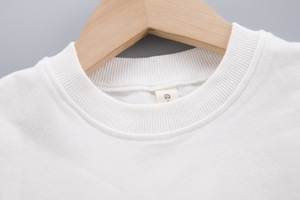 Oferta Especial: Conjuntos de Ropa para Niños de Nuevo Diseño, Gabardinas de Tallas Grandes y Conjuntos de Pantalones para Niños y Hombres - Product Image 6