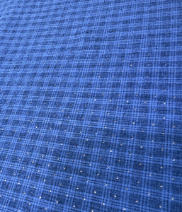 Tissu tissé à carreaux fins bleu roi avec points de strass thermocollants pour chemises, robes, vêtements de nuit et articles d'habillement - Product Image 4