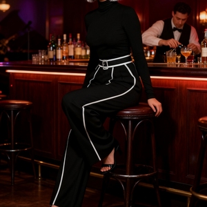 ชุดเซ็ตแฟชั่น 2 ชิ้น เสื้อถักแขนยาวคอตั้งแต่งขอบตัดสีช่วงเอวทรงสวยสำหรับผู้หญิง พร้อมกางเกงขายาวทรงกว้าง สไตล์ฤดูใบไม้ร่วง - Product Image 5