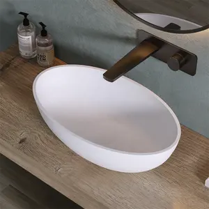 Çağdaş oval katı yüzey tezgah taş lavabo mat beyaz