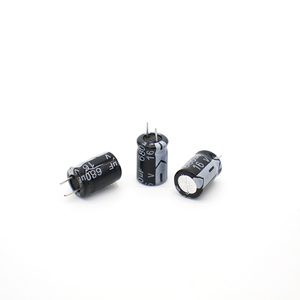 ตัวเก็บประจุแบบอิเล็กโทรไลต์อะลูมิเนียม DS Con แบบ Through-Hole <span class=keywords><strong>16V</strong></span> 16V680UF 8*12 มม. ทนความร้อนสูง ใช้งานได้ยาวนาน 2000 ชั่วโมง - Product Image 1