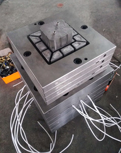 Dây chuyền sản xuất ống nhựa composite gỗ <span class=keywords><strong>PVC</strong></span>, máy ép đùn profile WPC - Product Image 2