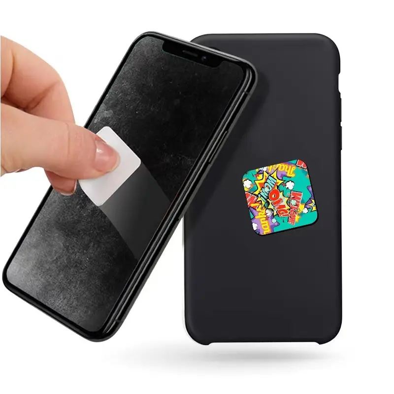 व्यक्तिगत लोगो चिपचिपा सफाई कपड़ा पैड फोन स्क्रीन क्लीनर के लिए स्वयं चिपकने वाला पुन: प्रयोज्य Microfiber स्टिकर मोबाइल फोन