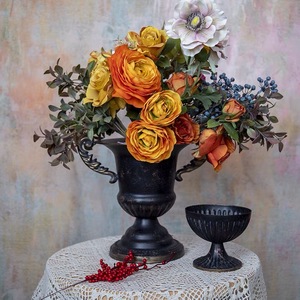 Traditional Iron Tabletop <b>Vase</b> Set For Wedding Decor And Home Decoration - Product Image 2