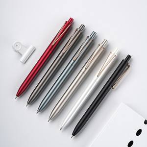 Stylo gel professionnel non effaçable à texture métallique minimaliste en forme de V, noir brillant, 0,5 mm, pour le bureau et l'école - Product Image 1