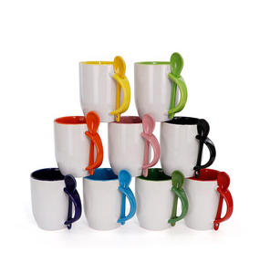 Mug en céramique personnalisé avec intérieur coloré et cuillère pour cadeau, tasses publicitaires personnalisées pour les entreprises - Product Image 1