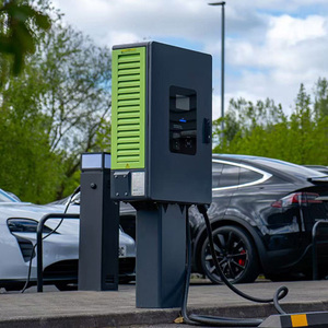 Borne de recharge rapide pour véhicules électriques 40 kW CCS2, à poser au sol, avec équilibrage dynamique de la charge - Product Image 3