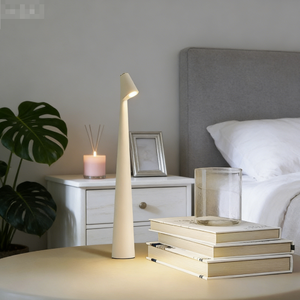 Escritorio de Lectura de Lujo Accesible, Escritorio con Cargador, Mesa de Noche para Dormitorio con Ambiente Cálido - Product Image 3