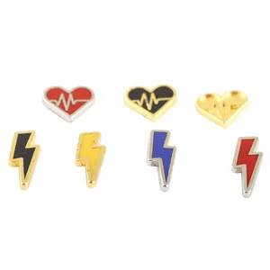 Custom Made Lightning Heart Shape Design Graduation Brooch Pin Wholesale Cartoon Metal Lapel Pin Enamel Badge