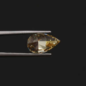 PIEDRA SUELTA DE LABORATORIO DE CORTE DE PERA AMARILLA DE 5,24 QUILATES DIAMANTE RELLENO DE COLOR PIEDRA SUELTA DE DIAMANTE PARA LA FABRICACIÓN DE JOYERÍA PERSONALIZADA - Product Image 6