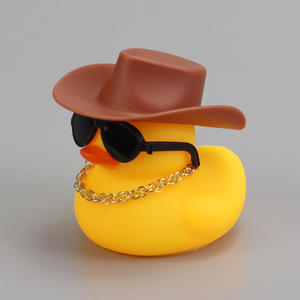 Mini mignon en plastique jeep jaune canards jouet petit sexe Halloween caoutchouc canard accessoires <span class=keywords><strong>bain</strong></span> canard avec chapeau <span class=keywords><strong>collier</strong></span> lunettes de soleil en vrac - Product Image 2