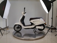 VIMODE2026 Vélo Électrique à Deux Roues 2000W avec Pédales, Scooter Électrique Adulte Longue Portée, Véhicule de Commutation – Grande Vente