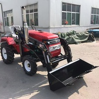 Tractor de implementos 4x4 con juego completo de equipos agrícolas para uso inmediato