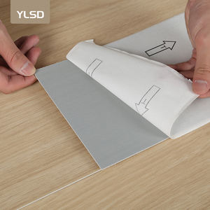 Pegatinas de pared 3D <span class=keywords><strong>para</strong></span> suelo autoadhesivas de PVC de grano de madera de 2,0mm de espesor, rollo de lámina de vinilo de linóleo de tablón de plástico <span class=keywords><strong>para</strong></span> uso doméstico en interiores - Product Image 4