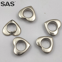 Nouveautés SAS : Œillets et griffes métalliques en forme de cœur multicolores de 10 mm