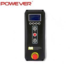 Actionneur <span class=keywords><strong>de</strong></span> <span class=keywords><strong>porte</strong></span> sectionnel industriel: Réducteur à vis sans fin RV63 <span class=keywords><strong>avec</strong></span> moteur AC série C C90 autobloquant et contrôleur intégré - Product Image 4