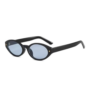 Occhiali da sole da donna 2026 nuovi stile europeo americano retrò ovali a <span class=keywords><strong>occhi</strong></span> di gatto UV400, montatura completa di alta gamma per lo street style - Product Image 5