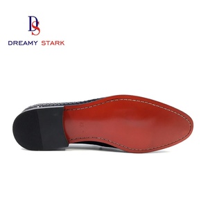 Mocasines Italianos Duraderos Hechos a Mano con Cuero Genuino, Cómodos y Fáciles de Poner, en Negro y Marrón, con Acabado Brunishing, Formales, con Logotipo Personalizado, Diseño Original de Marca - Product Image 2