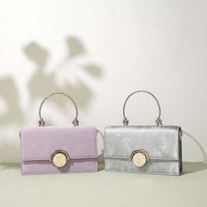 Sac à main <span class=keywords><strong>de</strong></span> luxe en cuir véritable argenté métallisé pour femme, sac bandoulière à rabat <span class=keywords><strong>de</strong></span> créateur, pochette é<span class=keywords><strong>l</strong></span>égante pour soirée - Product Image 5