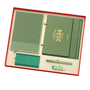 Copllent 2024 New Year Calendar Gifts Custom Logo Business Gift Celebrate New Year Business Calendar Promotion Gift