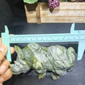 Scultura di Rinoceronte in Giada XiuYan di Alta Qualità, Intagliata a Mano in Cristallo Naturale per Decorazione d'Interni - Product Image 5