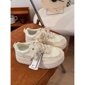 Men's Retro Sporty Lace-up Low-Top Mesh Sneakers White Oversized Breathable Waterproof Anti-Slippery Casual - Product Image 3