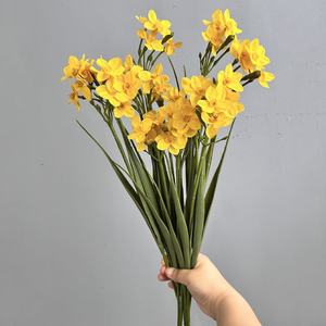 Narcisi Artificiali a 4 Teste da 44cm Direttamente dalla Fabbrica, Fiori di Narciso in Seta all'Ingrosso per Decorazione Casa e Tavola - Product Image 4