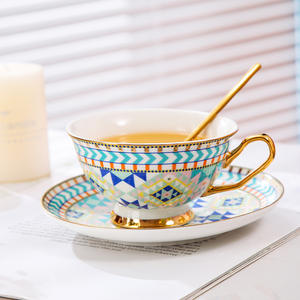 Service à thé anglais de style européen Alfa, théière à fleurs résistante à la chaleur, vaisselle durable, emballage cadeau pour la maison et le bureau - Product Image 5