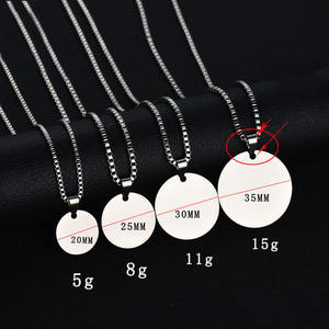 <span class=keywords><strong>Pendentif</strong></span> Rond Lisse en Acier Inoxydable Personnalisé DIY Gravé au Laser Lettre <span class=keywords><strong>Photo</strong></span> Collier Titane Acier Etiquettes Collier - Product Image 4