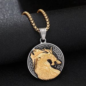Venta al por mayor de joyería vikinga de acero inoxidable 316L, colgantes de animales chapados en oro (lobo, dragón, leopardo), colgante de hacha y cuervo, collar vintage - Product Image 4