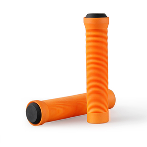 Poignées de guidon de trottinette de stunt professionnelles en caoutchouc souple antidérapant et étanche, personnalisées en usine, 145 mm, avec embouts de guidon, type <span class=keywords><strong>Odi</strong></span> Grips - Product Image 2