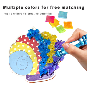 Kit Artistico Poke Poke per Bambini, Set Creativo con Adesivi in Carta e Tessuto a Tema Sirena e Delfino, Giocattolo Educativo Fai-da-Te, <span class=keywords><strong>Regalo</strong></span> di Compleanno Unisex - Product Image 4