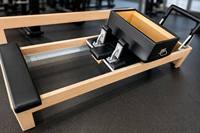 Classique Pilates Réformateur Machine Usine Bon Prix Pilate Réformateur Bois pour Commercial Pilates Studio Utilisation