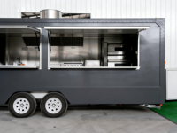 Remorque de restauration rapide commerciale en acier inoxydable, cuisine mobile, four à pizza, grill, équipement pour glaces, snacks, bonbons, hot-dogs, frites