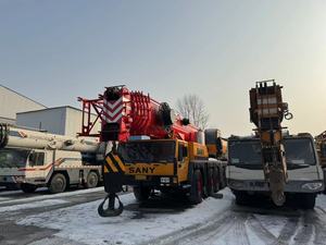 Grue à flèche télescopique Sany STC2200 de 220 tonnes bien entretenue, opération sûre et efficace pour les travaux d'ingénierie - Product Image 4