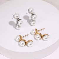 Boucles d'oreilles pendantes vintage en acier inoxydable plaqué or 18 carats avec imitation perle ronde