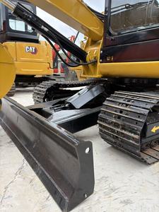 Mini-excavatrice sur chenilles Caterpillar CAT306E2 d'occasion, 6 tonnes, d'origine japonaise, faible nombre d'heures de fonctionnement, CAT 306E2, petite excavatrice à vendre - Product Image 3