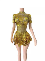 Robe mini moulante verte à sequins anti-rides sexy avec col halter et dos nu à fermeture éclair pour soirée - Nouvelle collection été Novans