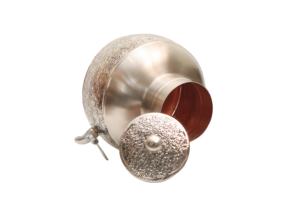 Dispensador de Agua de Cobre Plateado de Primera Calidad - Matka Grabada a Mano con Nakshi para Decoración de Hogares y Hoteles de Lujo - Product Image 3