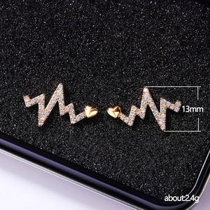 Heartbeat Lightning Stud Earrings for Women Creative Sparkling Fashion Jewelry Wholesale - Product Image 5