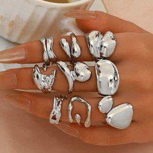 2026 Ensemble de bagues en alliage pour femme, plaqué or, géométriques, de luxe léger et audacieux, design de niche personnalisé, bijoux de mode - Product Image 5